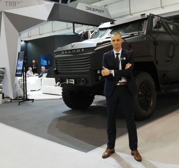 Дарко из Зрењанина дизајнирао моћног војног теренца: 
Сањао ауди, створио деспота